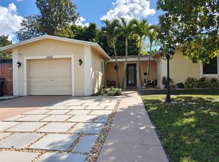 6480 SW 7th Pl, North Lauderdale, FL 33068