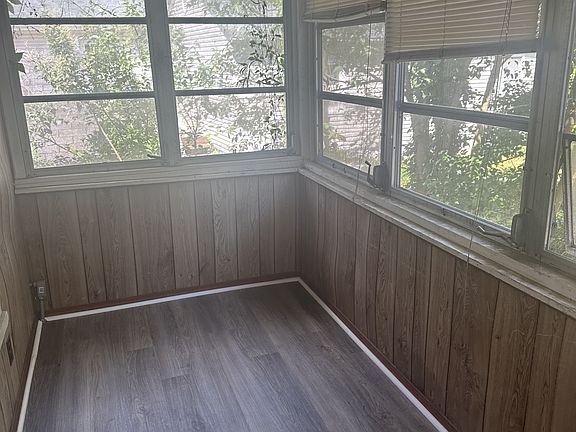 2nd image of 114 Brookside Rd #4