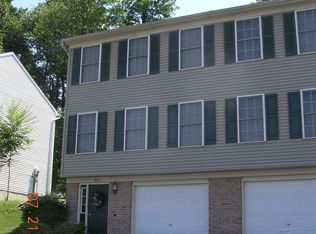 683 Rockwood Dr, Elizabethtown, PA 17022