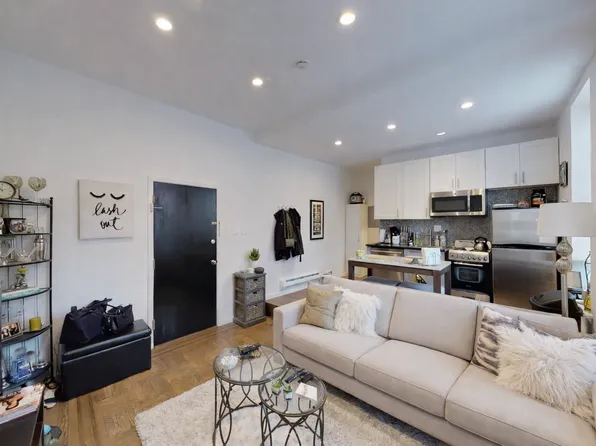 834 Hudson Street image 1 of 15