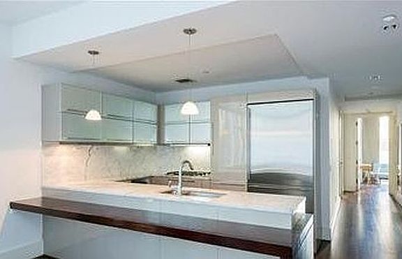 4th image of 165 W 18th St #3C