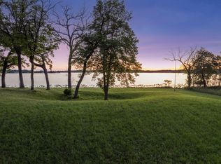 535 Bushaway Rd, Wayzata, MN 55391
