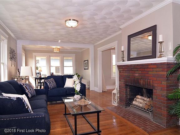3rd image of 92 Paine Ave