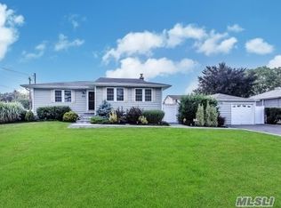 404 Herzel Blvd, West Babylon, NY 11704