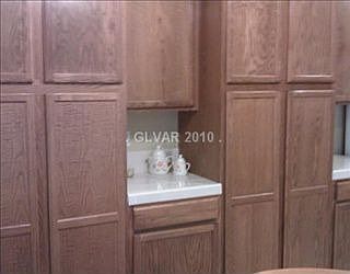 4th image of 2516 Bahama Point Ave