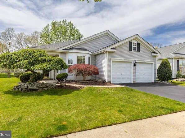 20 Powderhorn Way, Allentown, NJ 08501