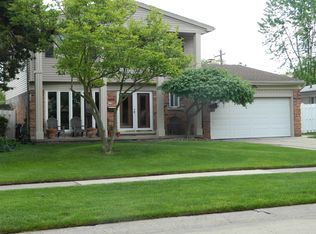 11328 Peyton Dr, Sterling Heights, MI 48312