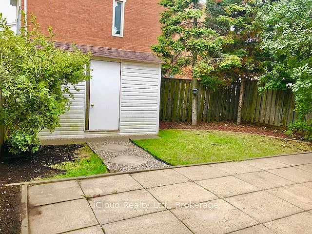 112 Dumfries Ave — Photo 18