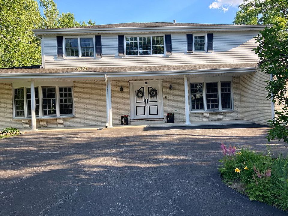 1st image of 693 Longwood Dr