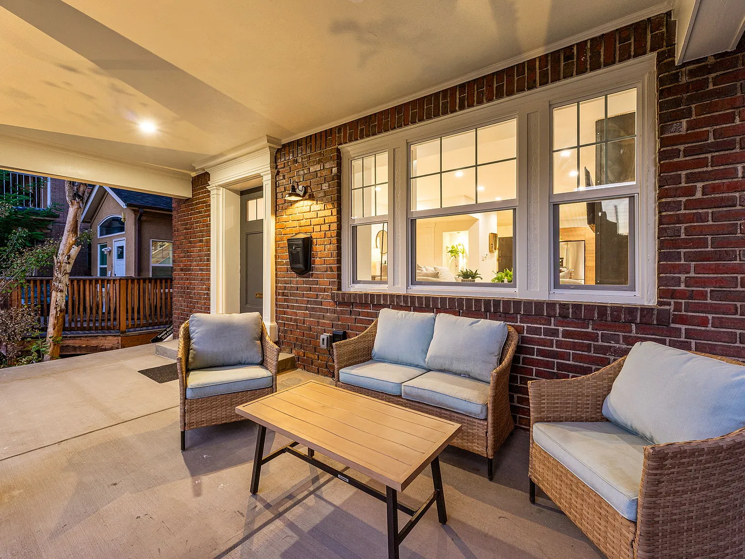 5 bed, 2888 sqft, $4,750 — Photo 3