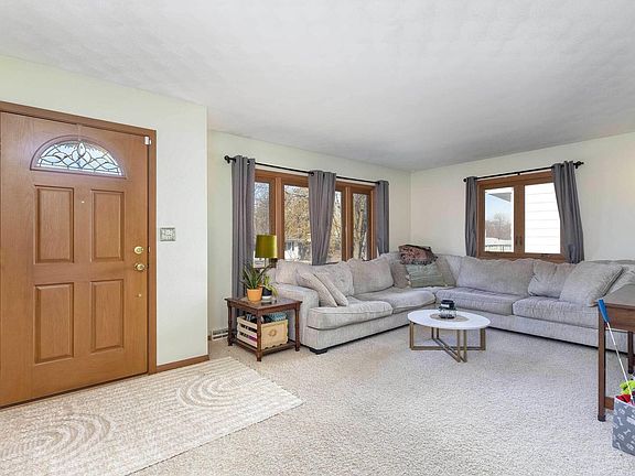 2nd image of 1519 W 29th St