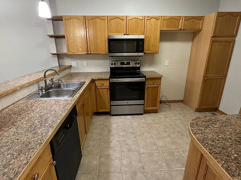 14398 Banyan Ln — Photo 11