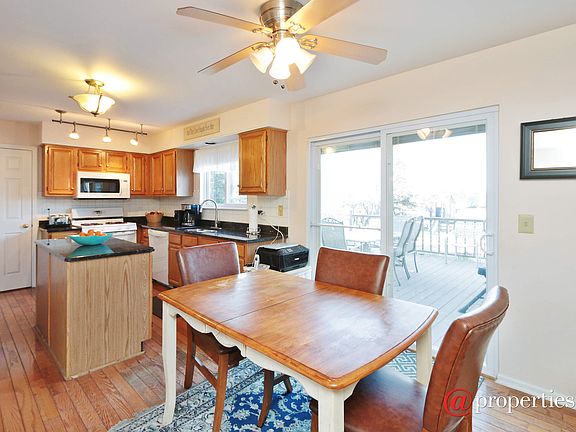 Kitchen / Breakfast Room