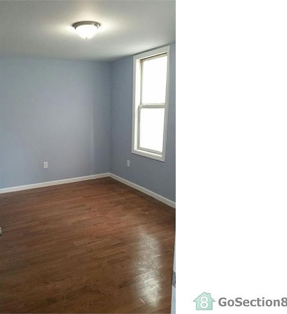 2nd image of 380 Avon Ave APT 1L