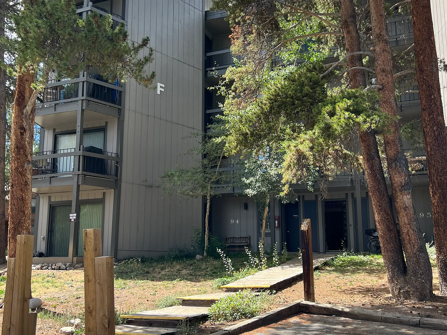 1127 Ski Hill Rd — Photo 1