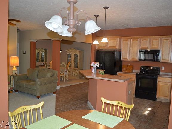 2nd image of 71 Crista Ann Ct