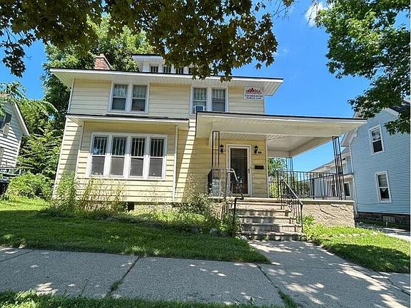 5th image of 612 Pearl St APT B