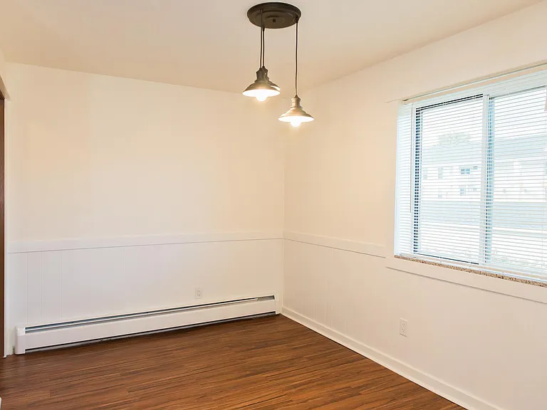 901 sq.' Dining Area with Edison Lights.
