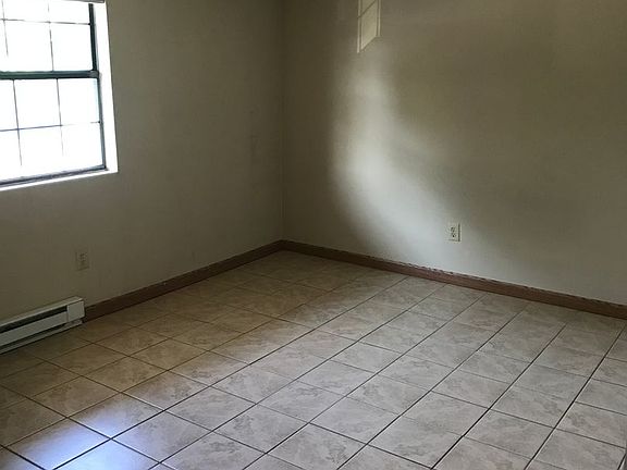 5th image of 407 W Main St #208