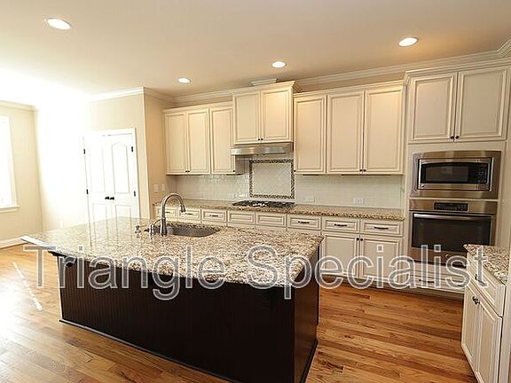 4th image of 7436 Pomona Ave