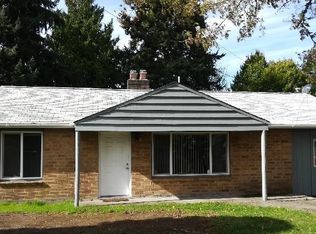 19249 Meridian Ave N, Shoreline, WA 98133