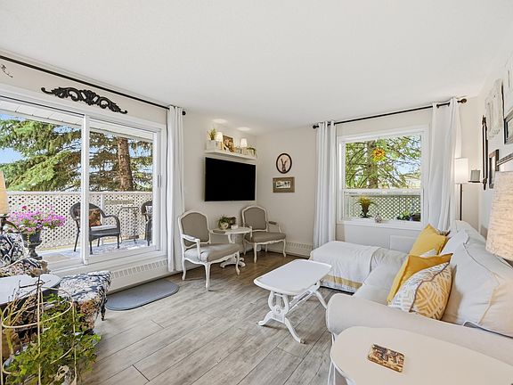 4th image of 9760 176th St NW #208