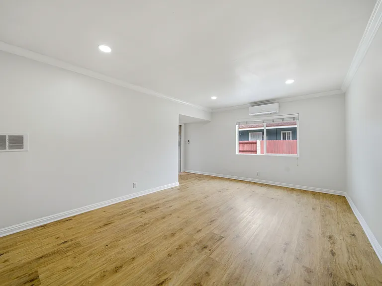16306 S Denver Ave — Photo 35