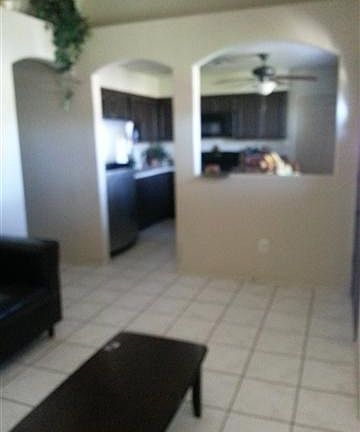 3rd image of 127 E Los Valles St