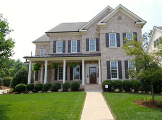 1097 Weycroft Ave, Cary, NC 27519