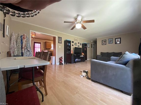 5th image of 3401 Van Buren St