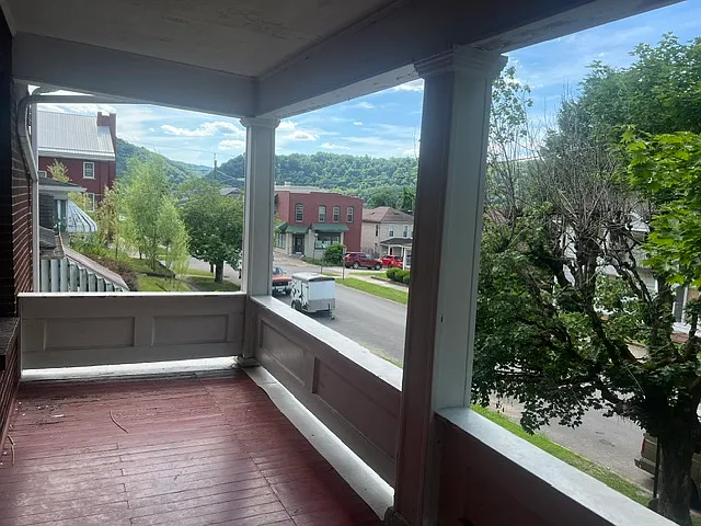 710 Temple St — Photo 21