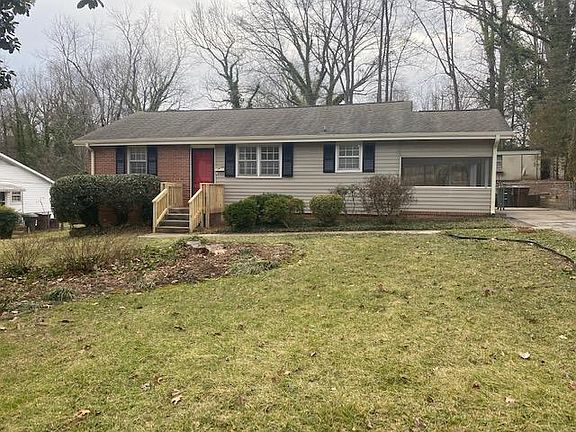2nd image of 2617 Shady Lawn Dr