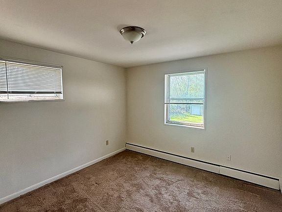 5th image of 104 Hinchey Ave #3