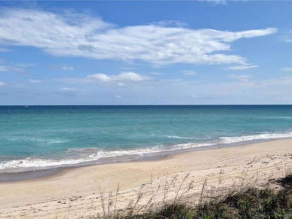 4th image of 9940 Ocean Dr APT 103