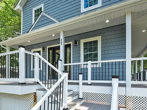 17 Avenue D Photo 1