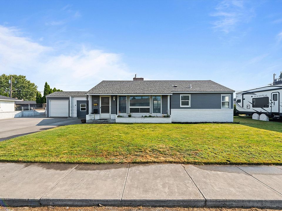 1st image of 2507 W Entiat Ave