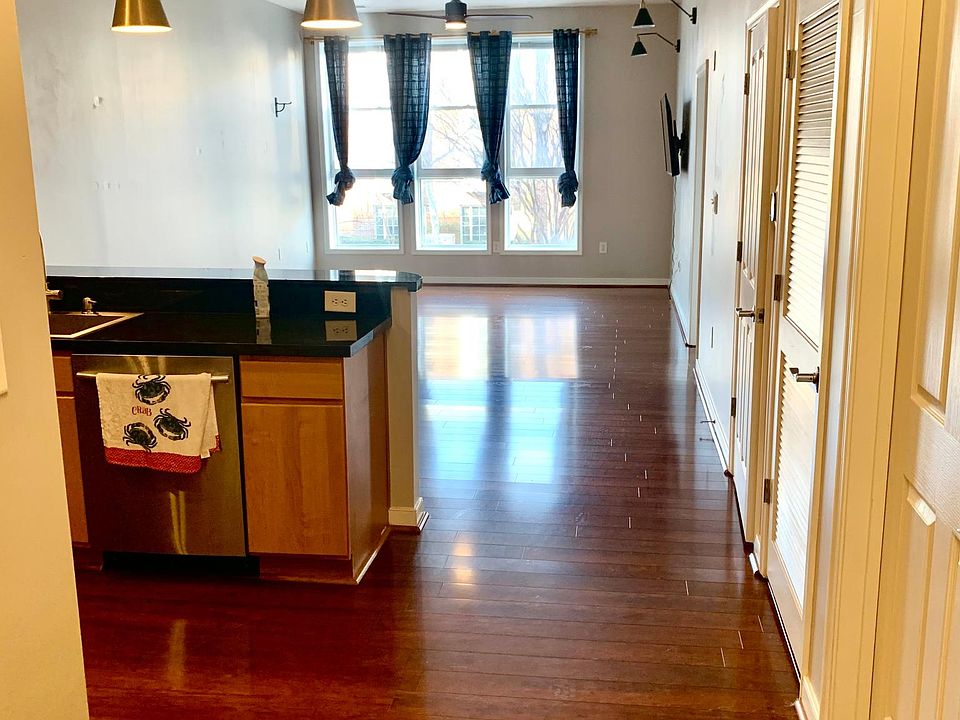 1st image of 388 Boush St Unit 123