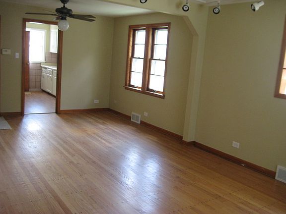 4th image of 3743 S 57th Ave
