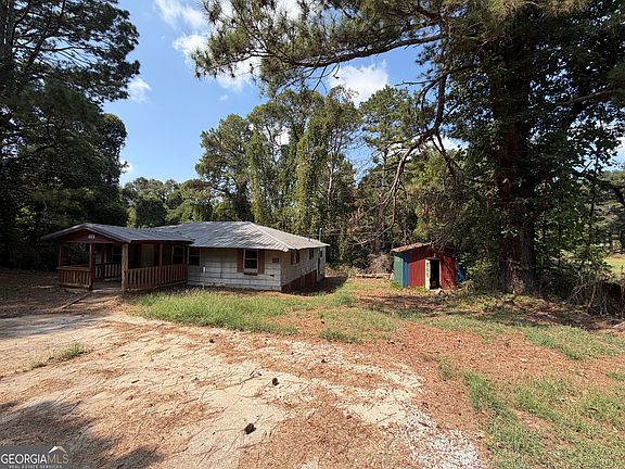 3rd image of 104 McCreery Rd
