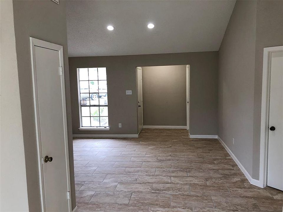 1st image of 16607 Sierra Grande Dr