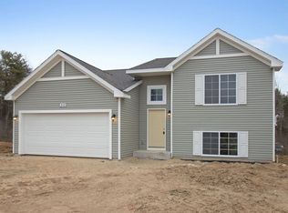 4041 Watertown Dr, Watervliet, MI 49098