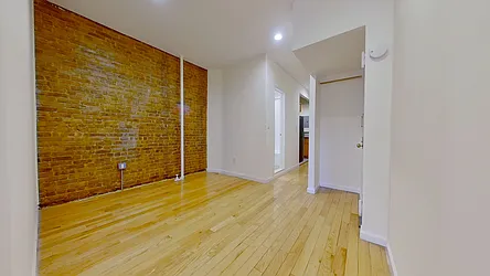 Rented by TOUR LLC