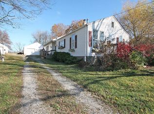 6210 Hill Rd, Decatur, IL 62522