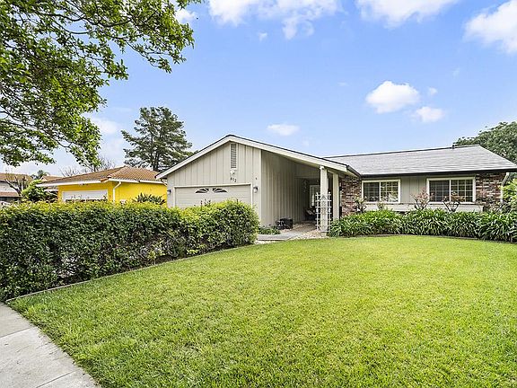 4th image of 612 Banta Ct