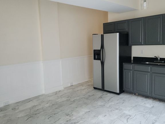 5th image of 214 E Main St #A