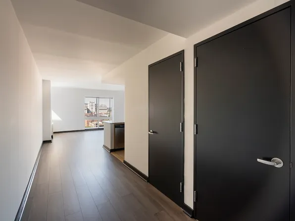 153-30 89th Avenue image 1 of 20