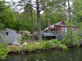 303 Old Pond Rd, Becket, MA 01223