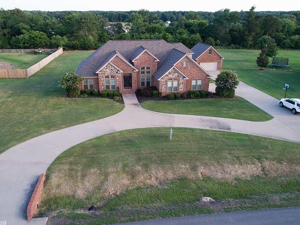1st image of 2605 Harbelle Dr