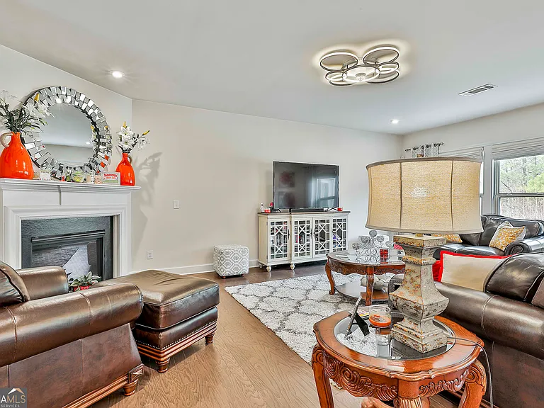 435 Park Haven Ln — Photo 16