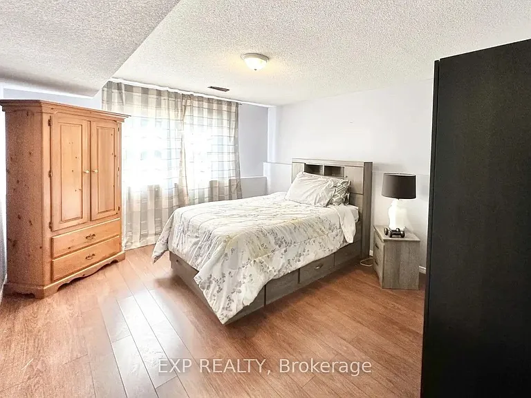 52 Waywell St N #BASEMENT — Photo 6